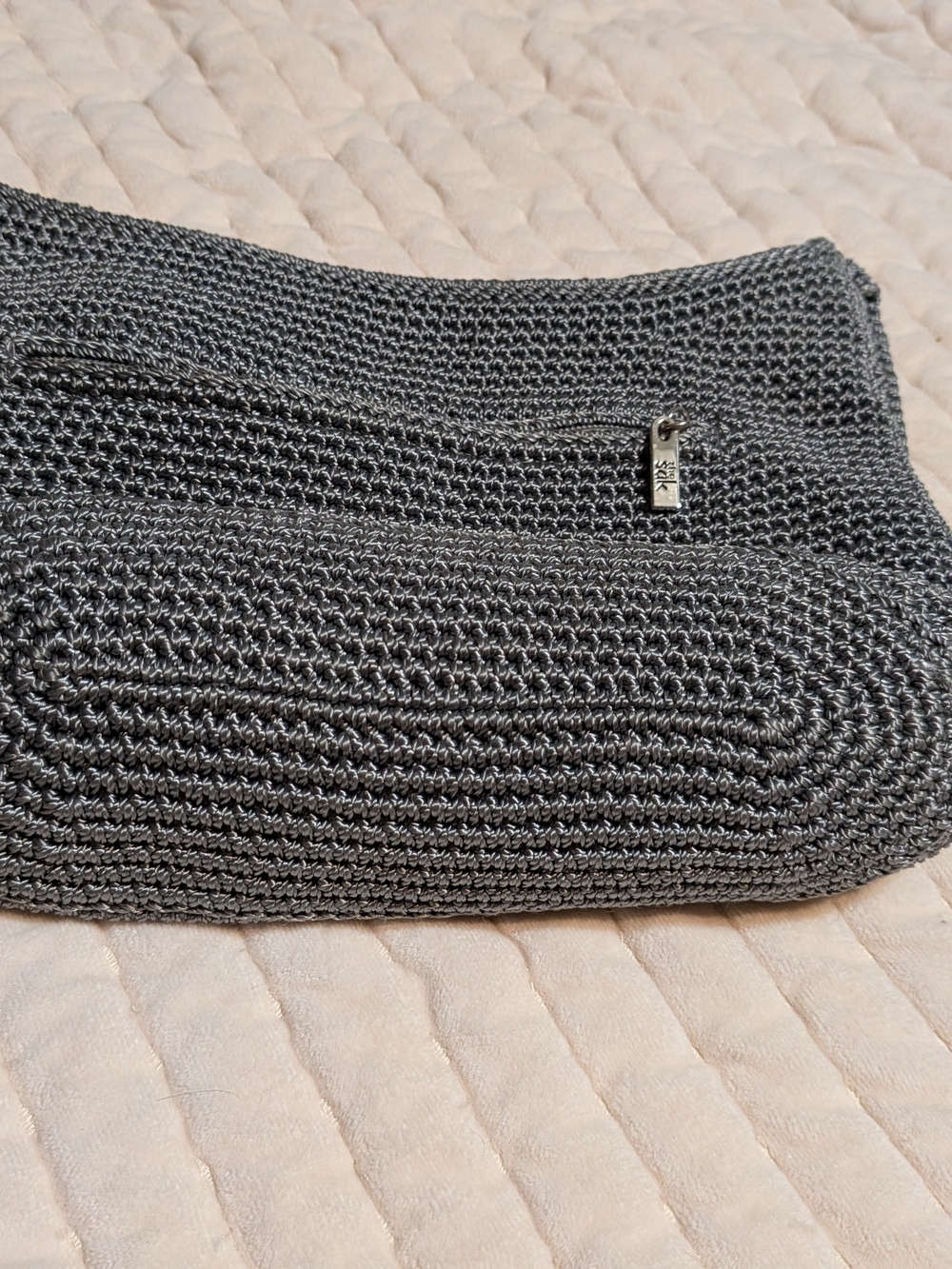 Gray Knit Shoulder Tote - Picture 5 of 7